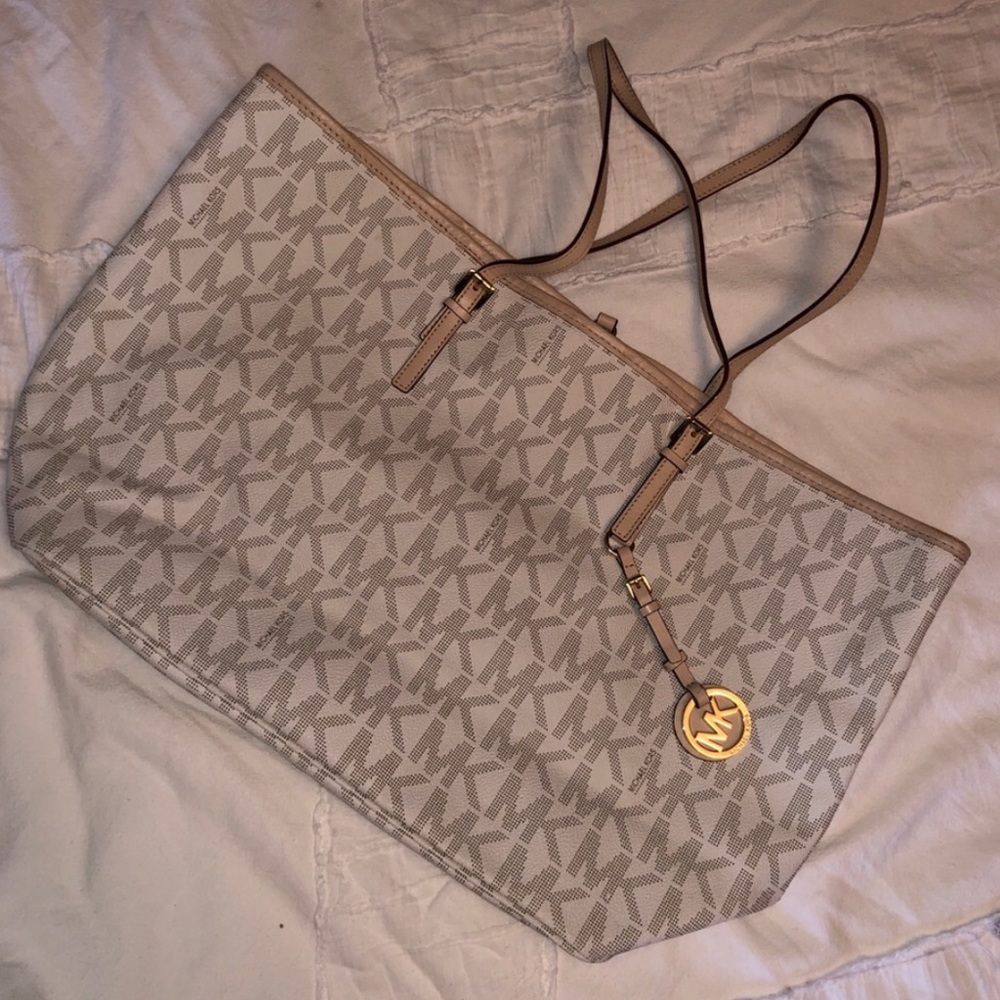 Michael kors tote white bag